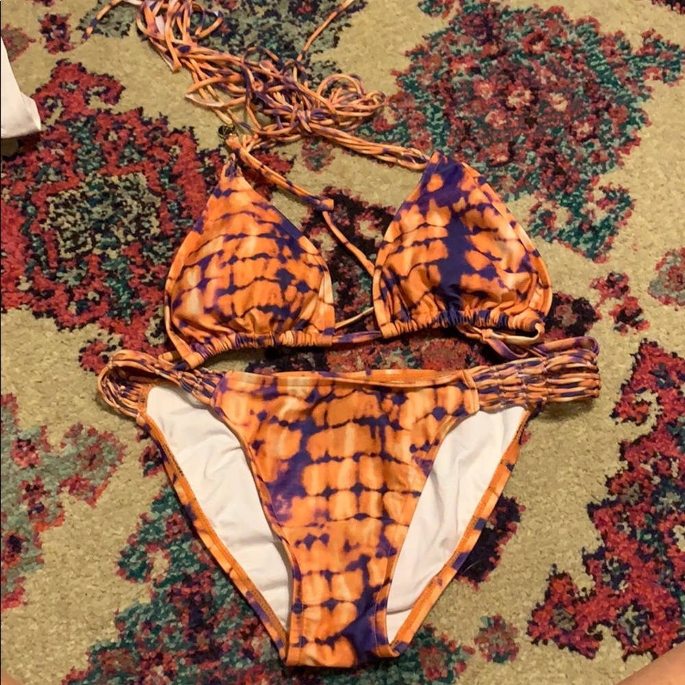 Mink pink bikini